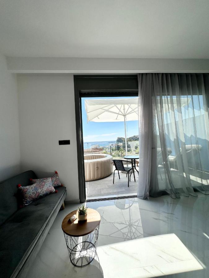 Royal Luxury Studios Archangelos  Bagian luar foto