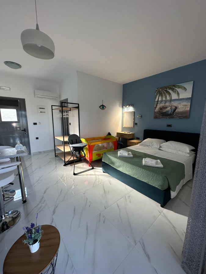 Royal Luxury Studios Archangelos  Bagian luar foto